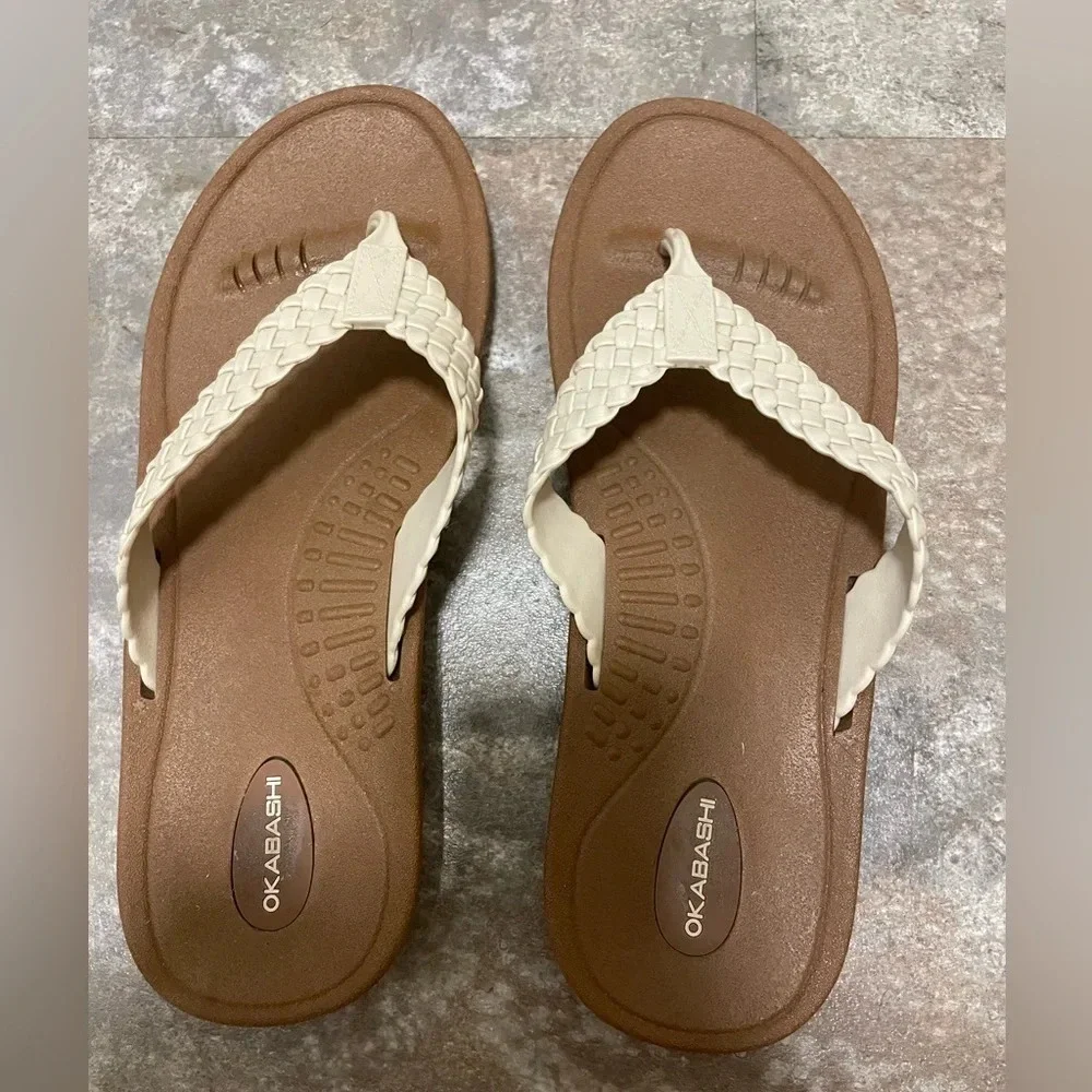 Okabashi Off White Beige Flip Flop Sandals Size Large